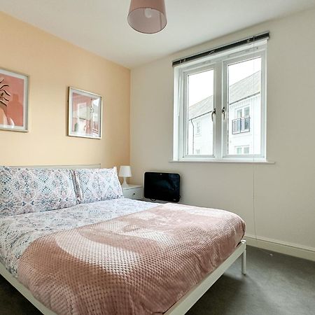 Luxury 2 Bedroom City Centre Apartment - Secure Parking - Amazing Location! Canterbury Dış mekan fotoğraf