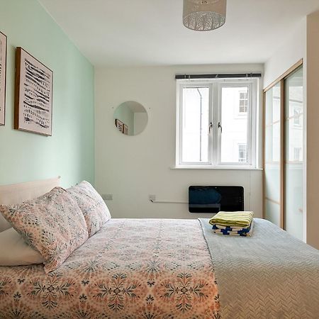 Luxury 2 Bedroom City Centre Apartment - Secure Parking - Amazing Location! Canterbury Dış mekan fotoğraf