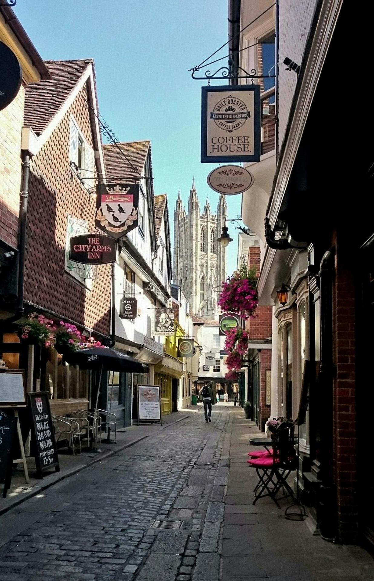 Luxury 2 Bedroom City Centre Apartment - Secure Parking - Amazing Location! Canterbury Dış mekan fotoğraf