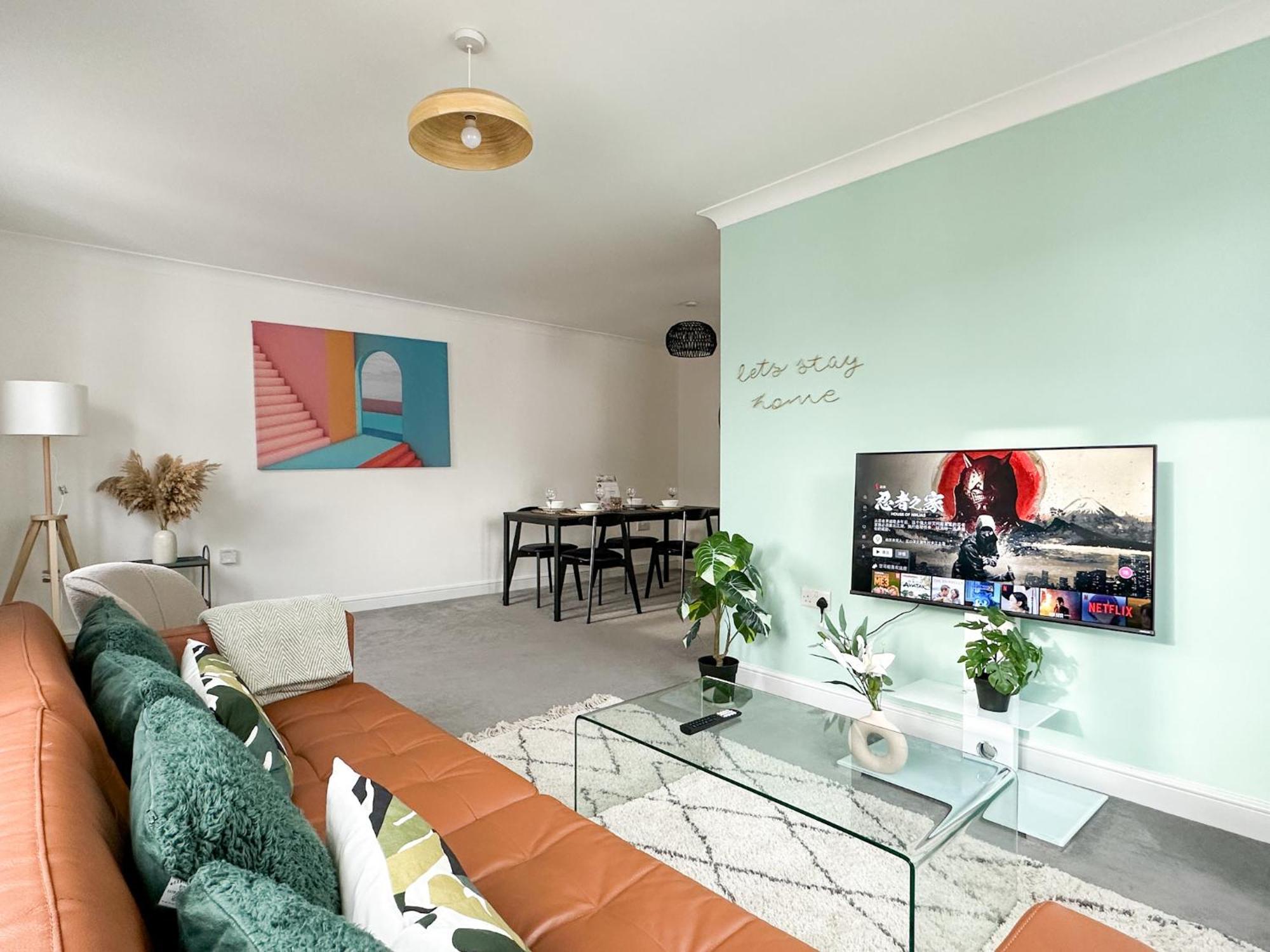 Luxury 2 Bedroom City Centre Apartment - Secure Parking - Amazing Location! Canterbury Dış mekan fotoğraf