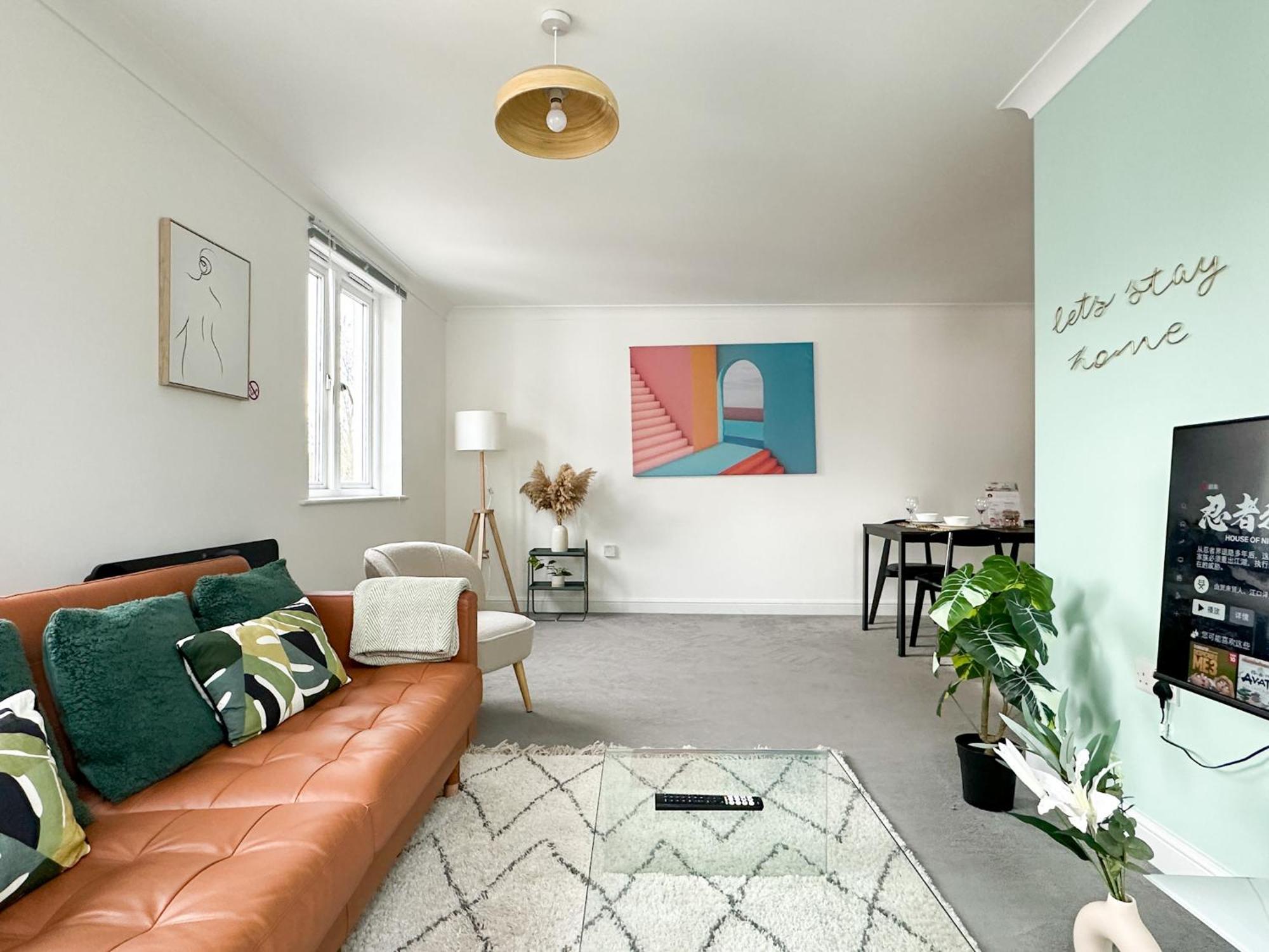 Luxury 2 Bedroom City Centre Apartment - Secure Parking - Amazing Location! Canterbury Dış mekan fotoğraf