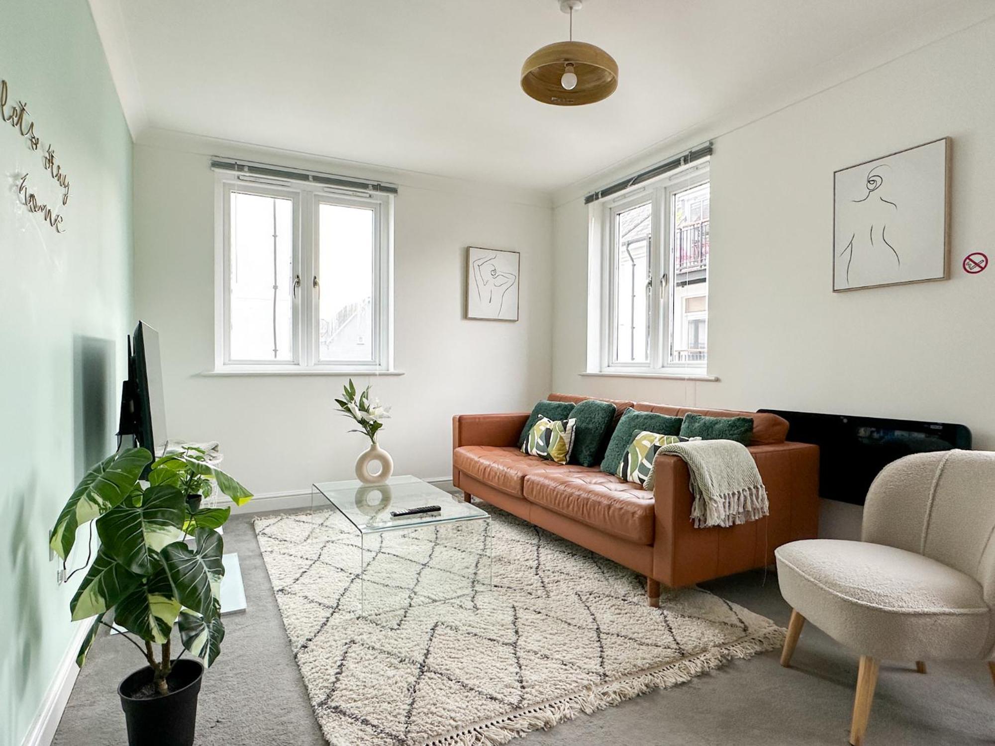 Luxury 2 Bedroom City Centre Apartment - Secure Parking - Amazing Location! Canterbury Dış mekan fotoğraf